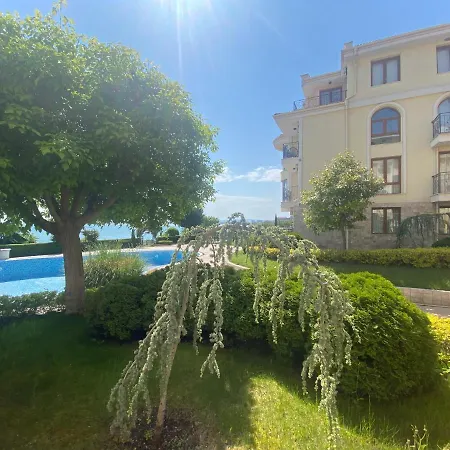 Royal Bay 6 Sea View Apartment